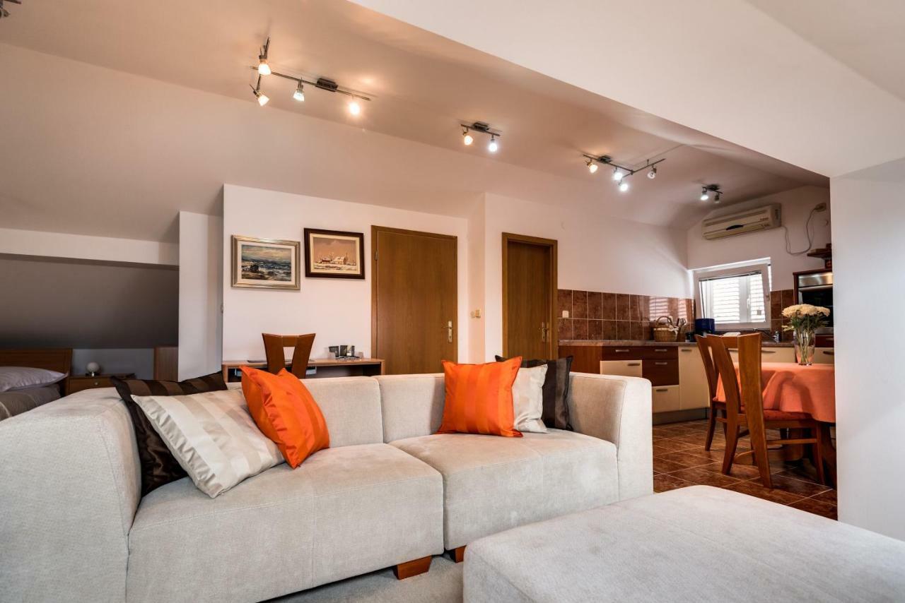 Studio Maslina Apartment Sibenik Ngoại thất bức ảnh